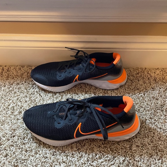 Nike men's shoe - Picture 4 of 7